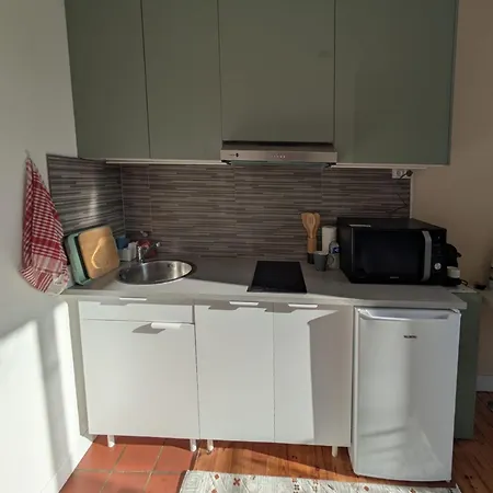 La Roquette Apartment